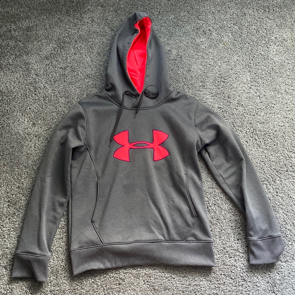 Under Armor sweatshirt